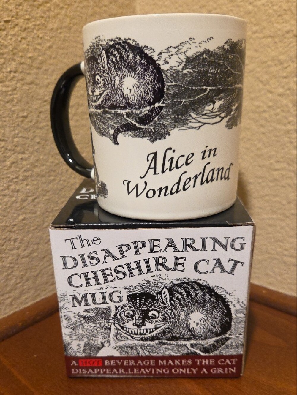 The Disappearing Cheshire Cat Mug and 2 Library Coasters - Picture 3 of 5